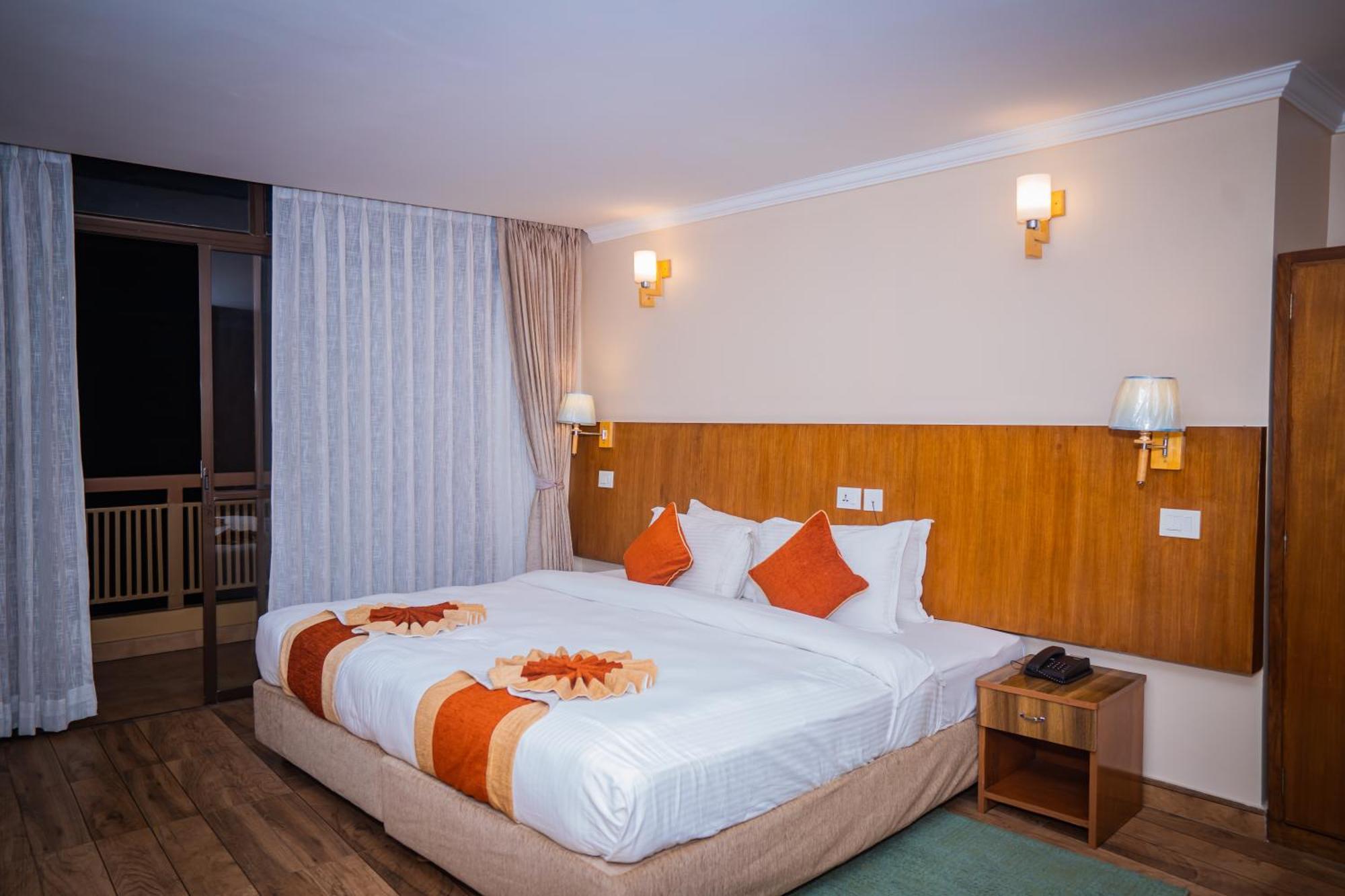 Hotel Fewa Camp Pokhara Ngoại thất bức ảnh